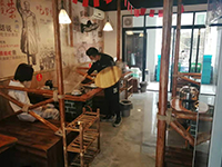 加盟地鍋雞品牌時有哪些注意事項(xiàng)